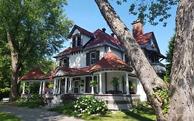 Les Trois Erables Boutique Inn